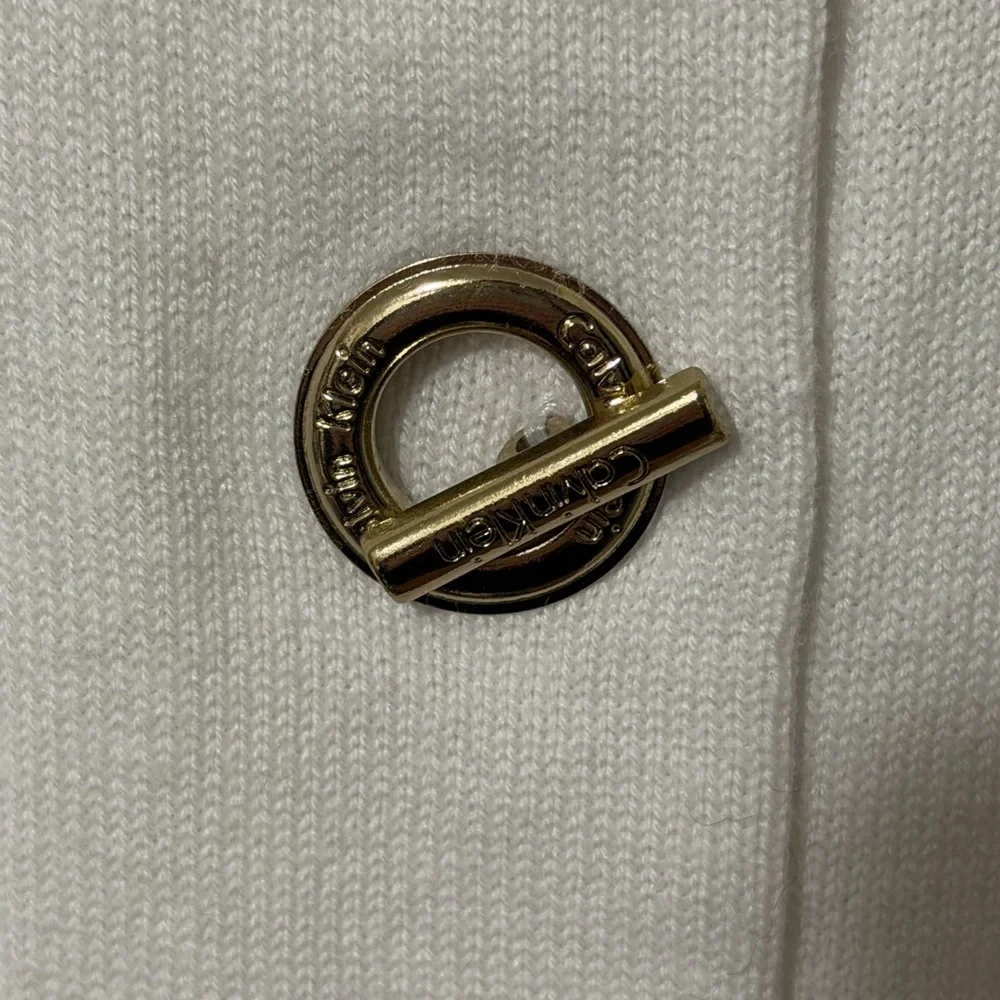 Calvin Klein Cream Cropped Cardigan Gold Logo Buttons Size Small - Picture 3 of 5